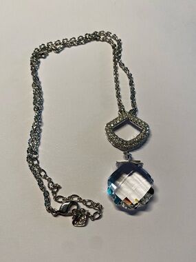 Swarovski Seashell Checkerboard Shell Crystal Pendent Necklace